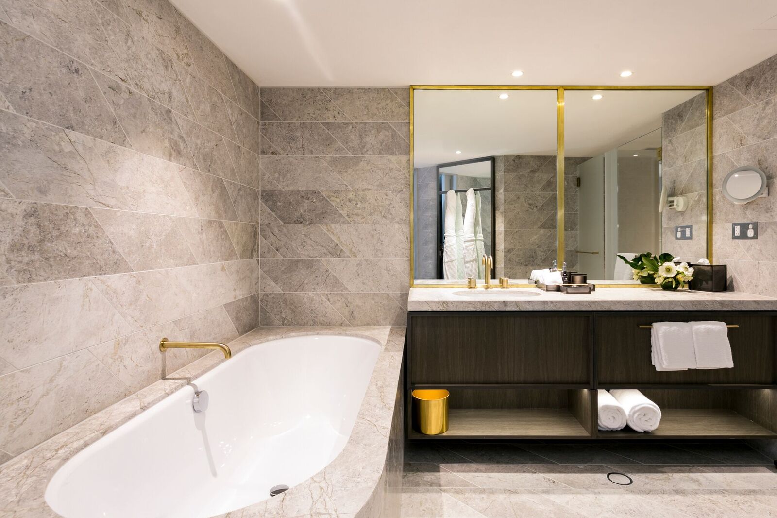 Four Seasons Hotel